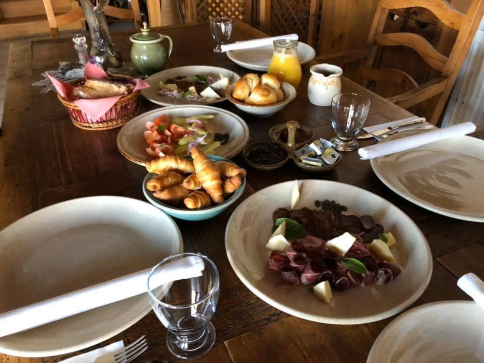 Ginti Panzio, Orseg Hotel Magyarszombatfa ภายนอก รูปภาพ